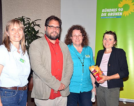 V.l.n.r.: Susanne Miks, Christel Ahlers, Frau Dr. Anita Idel