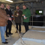 Peter Meiwald, Thomas Marwein  und Vertreter des Abwasserzweckverbands Raum Offenburg