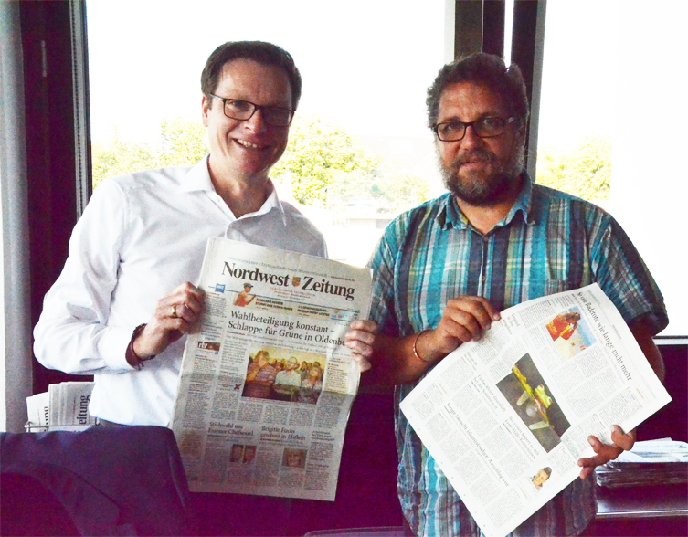 Die Nordwest-Zeitung hat einen neuen Chefredakteur: Herzlich willkommen und Moin, Lars Reckermann. Ich habe ihn in seinem Büro im vierten Stock im Pressehaus in der Peterstraße in Oldenburg besucht und ihm ein gutes Händchen dabei gewünscht, Geschichten aus der Stadt und der Region über ihre Menschen zu erzählen