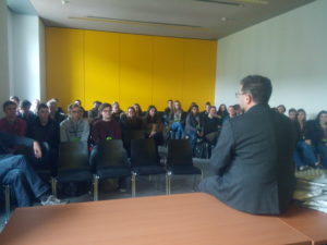 SchülerInnen der Anne-Frank Oberschule Meppen zu Gast im Bundestag