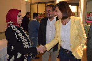 Die GRÜNE Spitzenkandidatin begrüßt Bassent Abdelwahab, Internationale Parlament- Stipendiatin, die in meinem Wahlkreisbüro ein einwöchiges Praktikum absolvierte.