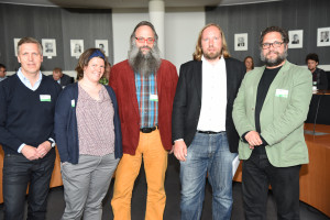 Peter Brunk (Geschäftsführer BIOTECH GmbH), Indra Enterlein (Umweltreferentin des NABU Deutschland), Michael Carus (Gründer und Geschäftsführer des Nova-Instituts), Dr. Anton Hofreiter, MdB (Fraktionsvorsitzender B`90/DIE GRÜNEN im Bundestag), Peter Meiwald (Sprecher für Umweltpolitik B`90/DIE GRÜNEN im Bundestag)