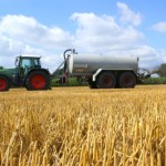 Hauptverursacher der schlechten Gewässerqualität in Niedersachsen sind die Stickstoffeinträge aus der Landwirtschaft [Bildquelle tutto62  / pixelio.de]